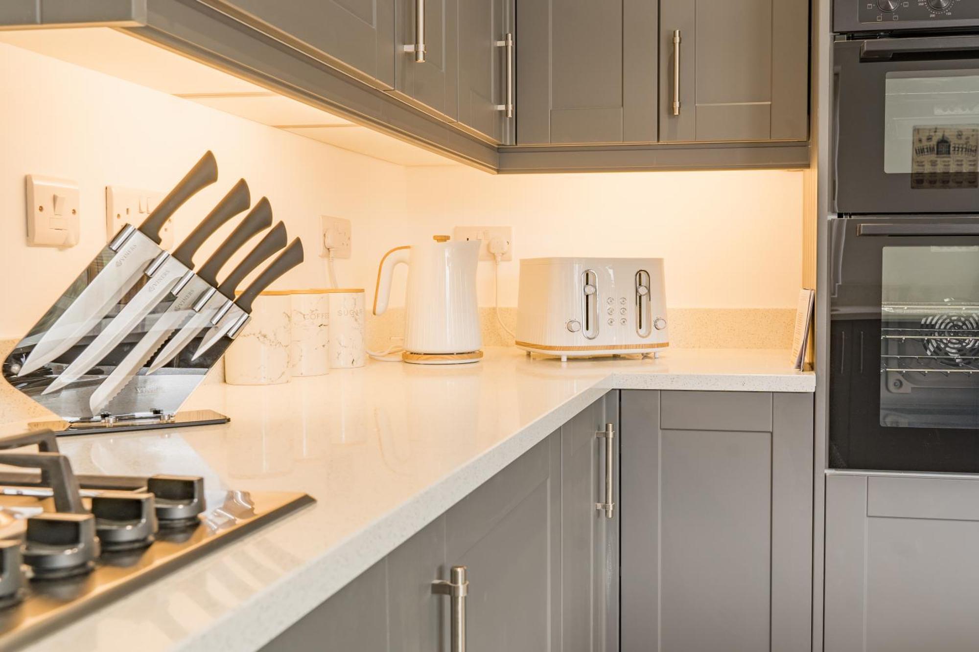Beautifully Done 5 Bed Barn Conversion In Heswall - Sleeps Up To 10 Dış mekan fotoğraf